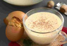 Zabaione semifreddo, il dessert al cucchiaio refrigerante: provalo subito e sarà il tuo must dell’estate Zabaione