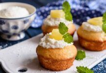 Ananas e cocco sono i protagonisti di questo dessert, prova questa ricetta e non te ne pentirai Ananas e cocco sono i protagonisti di questo dessert, prova questa e non te ne pentirai