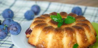 Ciambelline soffici all'uva e ricotta la merenda perfetta da gustare con gli amici