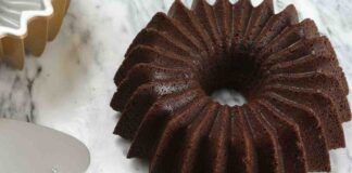 Ciambellone al cioccolato fondente e ricotta talmente buona che sparirà subito, ecco la mia ricetta