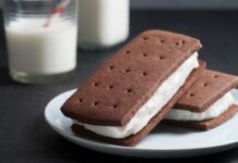 Gelato biscotto fatto in casa il dessert fresco che la tua famiglia ti chiederà di prepararlo spesso