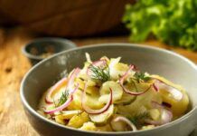 Ci vogliono 2 patate e 2 zucchine e una scatoletta di tonno: preparati ad un insalata fredda pazzesca Insalata fredda