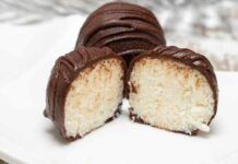 La merenda fredda con cioccolato e yogurt, mai mangiata una merenda fresca così. L’estate in bocca!