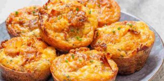 Muffin frittata ai formaggi e pancetta l’antipasto che farà impazzire tutti, nessuno saprà resistere a tanta bontà