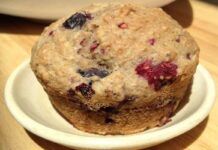 Muffin integrali alla banana e mix di frutta fresca 15082023 ricettasprint