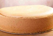 Pan di Spagna compatto come quelli confezionati, ecco la ricetta perfetta per non far crollare le torte