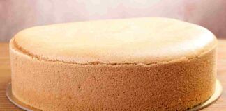 Pan di Spagna compatto come quelli confezionati, ecco la ricetta perfetta per non far crollare le torte