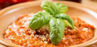 Pappa al pomodoro, la ricetta originale toscana, provala a pranzo, sarà il must delle portate