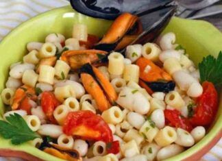 Pasta e fagioli con le cozze, e come fai a perderti un primo piatto come questo, la vera ricetta napoletana
