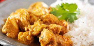 Pollo al curry con riso basmati, la cena leggera pronta in un attimo, spendendo qualche euro