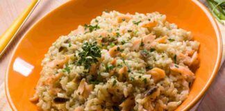 Risotto al salmone, semplice e raffinato, lo prepari anche se non sai cucinare, ed è buonissimo!