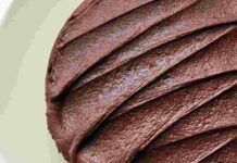 Vuoi una torta cioccolatosa light con solo 250 kcal, finalmente zero rimorsi