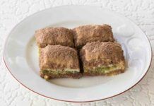Tortine di biscotti con crema di pistacchi e cacao 21082023 ricettasprint
