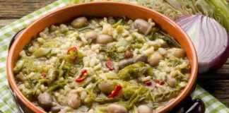 Cavolo verza con i fagioli, la prima cena come arriva un po' di fresco, leggera, gradevole e ipocalorica