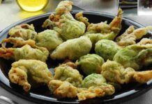 Gli ultimi fiori di zucchine dell'anno, cucinali così e spaccano
