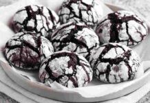 Amaretti morbidissimi al cacao, 4 ingredienti e in una diecina di minuti sono subito pronti