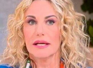 Antonella Clerici in lutto - RicettaSprint