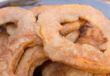 Ciambelle di zucca con il buco, golose e genuine, sono subito pronte
