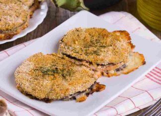 Prepariamo delle cotolette di melanzane leggerissime - RicettaSprint