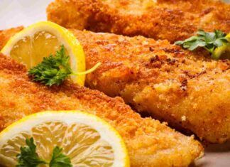 Cotolette di merluzzo con una panatura super croccante che non si stacca in cottura, scopri la ricetta perfetta dello chef