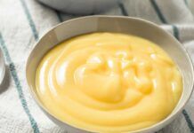Crema pasticcera fatta in casa - RicettaSprint