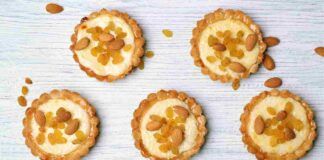 Crostatine alle mandorle un ripieno cremoso e delicato racchiuso da una pasta frolla leggera, concediti uno strappo alla regola, ma senza sensi di colpa