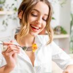Dieta antirughe: cosa mangiare per mantenersi giovani - RicettaSprint