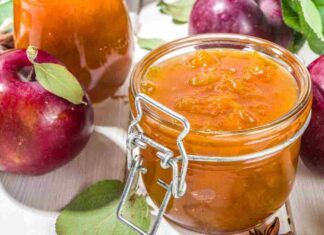 È tempo di mele e uva, non puoi che approfittarne e preparare questa conserva, spalmala sul pane e senti che goduria