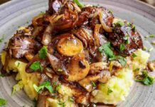 Funghi alla paprika su letto di patate 28092023 ricettasprint