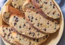 Con del cioccolato e un pochino di rum, puoi preparare i cantucci spaziali di mia zia