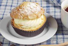 Muffin al latte con crema alle mandorle: per un buongiorno speciale e inaspettato, un tripudio di golosità Muffin al latte con crema alle mandorle per un buongiorno speciale e inaspettato, un tripudio di golosità