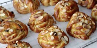 Muffin intrecciati con uvetta e mandorle 06092023 ricettasprint