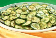 Padellata di zucchine light senza olio, grassi e sali, il rientro strong dalle vacanze, perdi subito il gonfiore