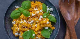 Pasta cremosa alla zucca con fiocchi di latte un mix esplosivo per un pranzo davvero unico e speciale