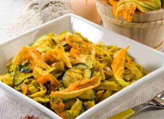 Per ospiti improvvisi prepara le tagliatelle fiori di zucca e zucchine un tripudio di bontà, lascerai tutti di stucco