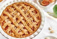 Se hai della marmellata di fichi, prepara questa crostata e non sentirai più la malinconia dell'estate