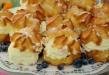 Sfogliatine alla crema chantilly: non sono i soliti bignè, queste si sciolgono in bocca! Sfogliatine alla crema chantilly 24092023 ricettasprint