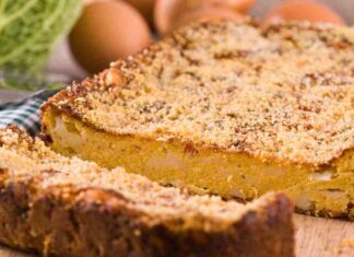 Sformato di verza e patate croccante fuori e morbido e filante dentro, la migliore ricetta per conquistare tutti a tavola