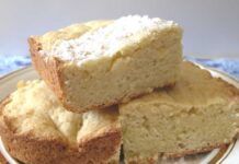 In 12 minuti ti faccio preparare e cuocere la torta allo yogurt più morbida che tu abbia mai mangiato, il microonde il tuo asso nella manica! Torta allo yogurt veloce - RicettaSprint