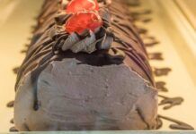 Tronchetto cremoso al cioccolato: così buono e perfetto, che sembra preparato in pasticceria! Tronchetto cremoso al cioccolato 12092023 ricettasprint