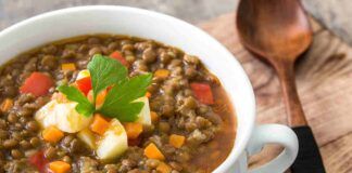 Zuppa di lenticchie da gustare fredda o tiepida, per depurarti senza rinunciare al gusto