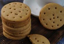 Biscotti digestive fatti in casa, uguali agli originali: gustali così e se ne avanzano, facci una cheesecake
