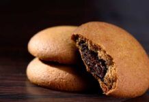 Biscotti cuore morbido al cioccolato - RicettaSprint