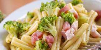 Casarecce pancetta e broccoli resti incanta da tanta bontà, prova per il pranzo domenicale Ricettasprint