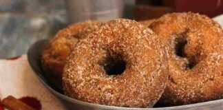 Ciambelline alla cannella cotte in forno non avrai alcun senso di colpa, tuffale nel latte e la giornata inizierà al meglio