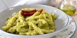 Con 3 ingredienti ti faccio preparare una pasta coi broccoli dal sapore avvolgente, non immagini l'ingrediente speciale