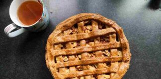 Crostata di zucca mele e noci: la torta pazzesca dell'autunno che conquista grandi e piccini ricettasprint.it