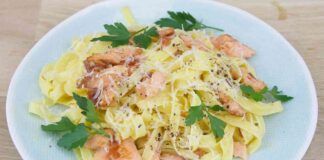 Fettuccine cacio pepe e salmone 26102023 ricettasprint