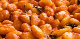 Gnocchi cremosi al pomodoro non accendo il forno, faccio tutto in padella, ecco come!