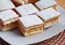 La torta di compleanno velocissima, la diplomatica ovviamente ci metti zero, non hai ancora finito che gia’ ci sono le candeline sopra